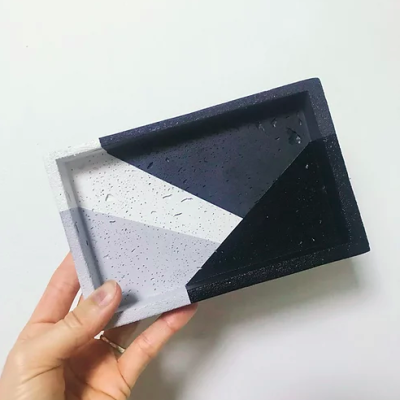 Vide-Poche Béton Noir Tricolore Victoria Paulus Design